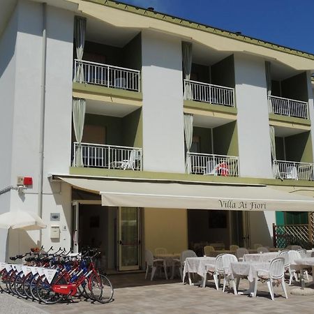 Hotel Ai Fiori Градо Экстерьер фото