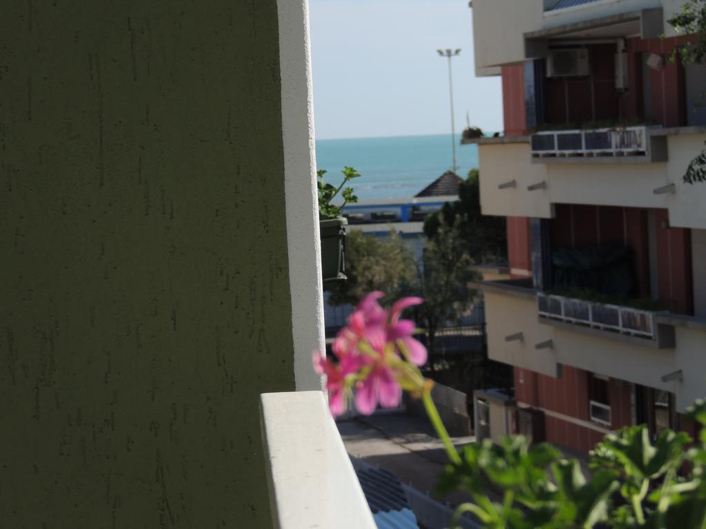 Hotel Ai Fiori Градо Экстерьер фото