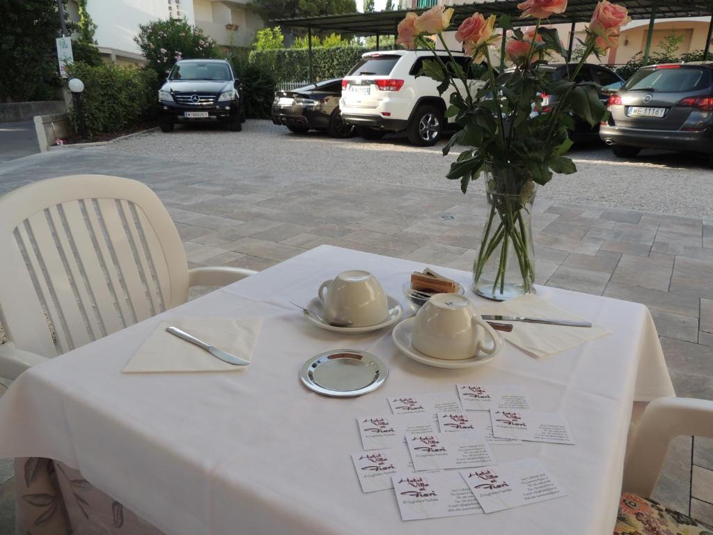Hotel Ai Fiori Градо Экстерьер фото