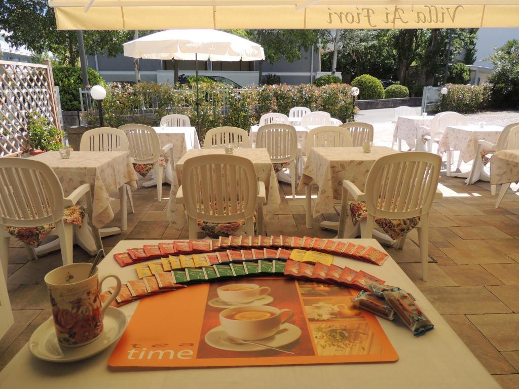 Hotel Ai Fiori Градо Экстерьер фото